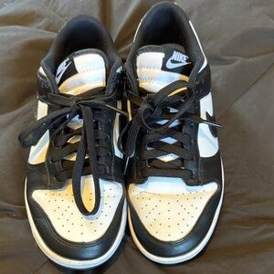 Nike Classic Black and White Low-Tops